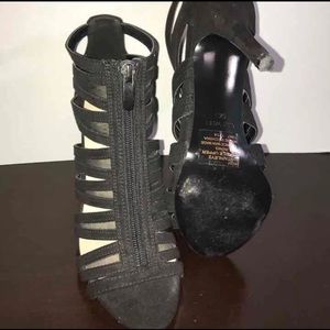 Nine west black sandal heels!
